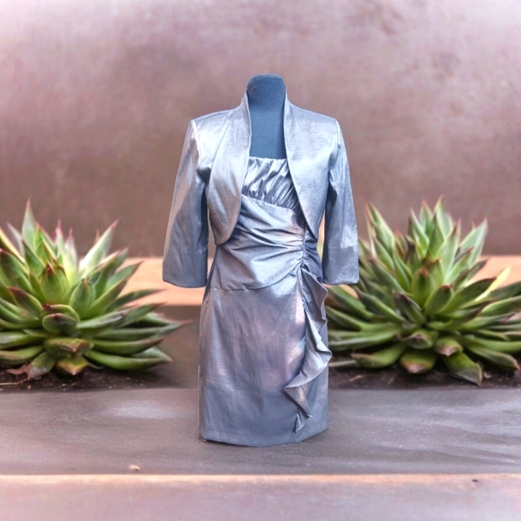 Gray R&M Richards 2 Piece Garment Dress Size 12 Petite - Picture 2 of 8